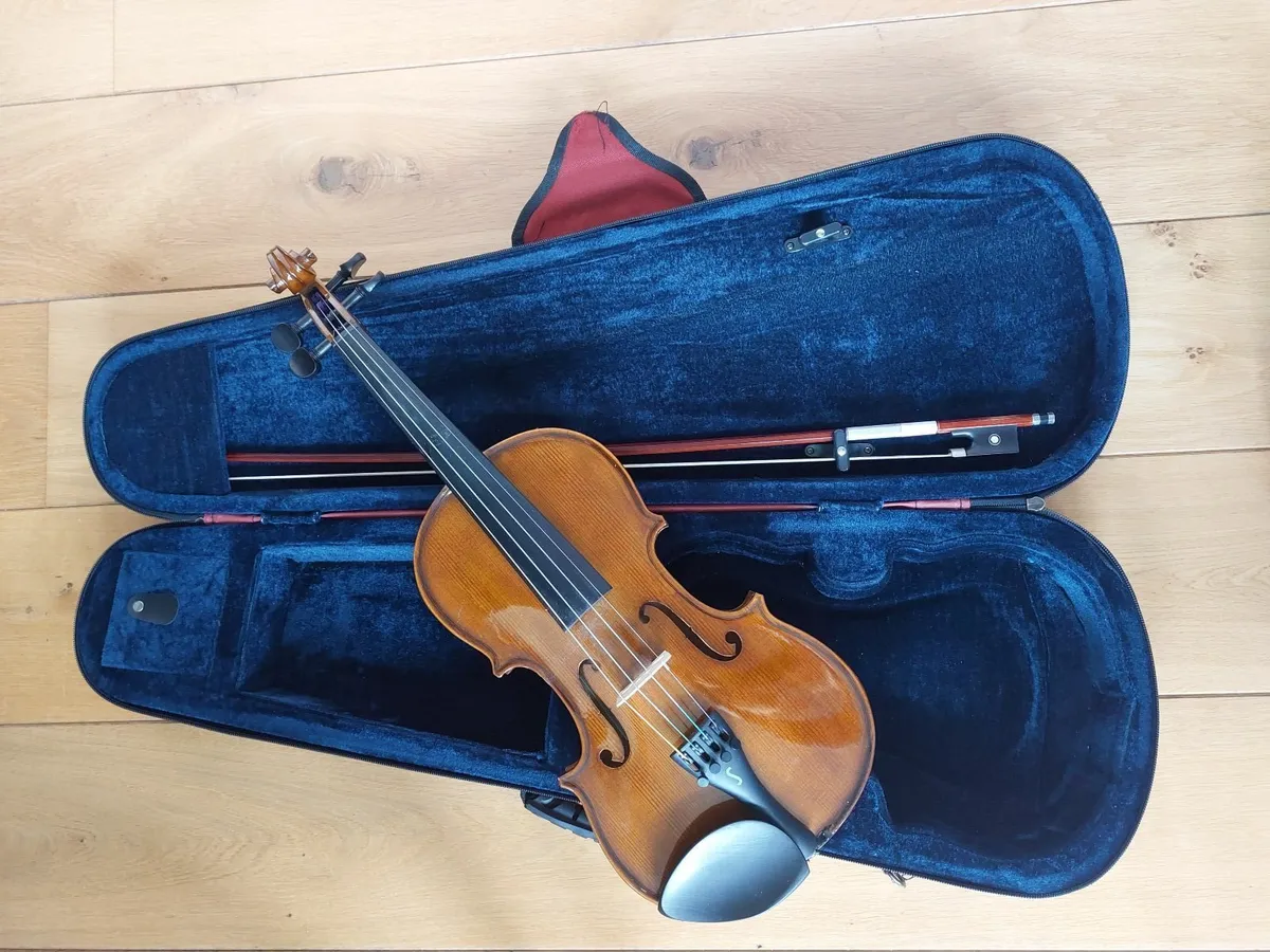 3/4 Violin, Shoulder Rest and Tuner - Image 2