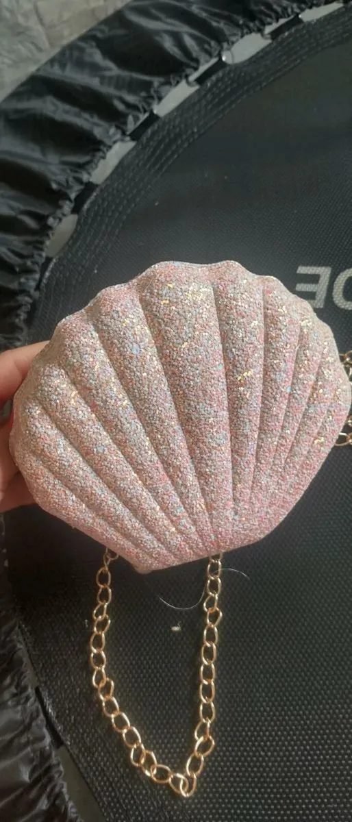 Pink glitter clutch bag shell style - Image 3