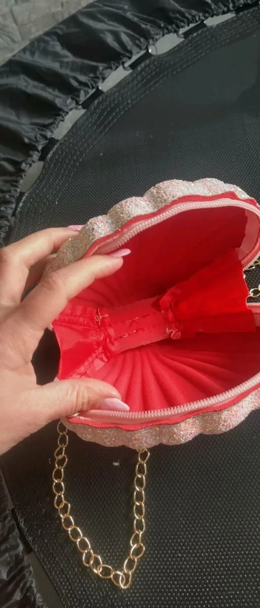 Pink glitter clutch bag shell style - Image 4