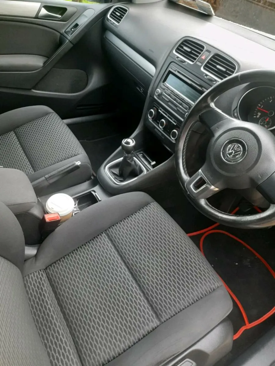 Volkswagen golf 1.6tdi bluemotion - Image 3