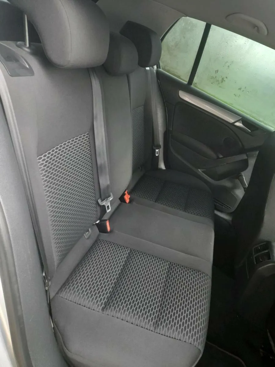 Volkswagen golf 1.6tdi bluemotion - Image 4