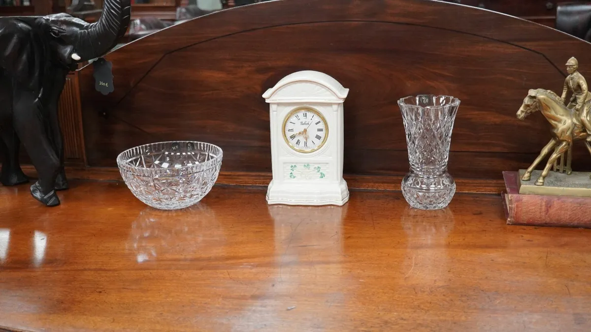 Belleek “Slenveigh” Shamrock Mantel Clock - Image 2