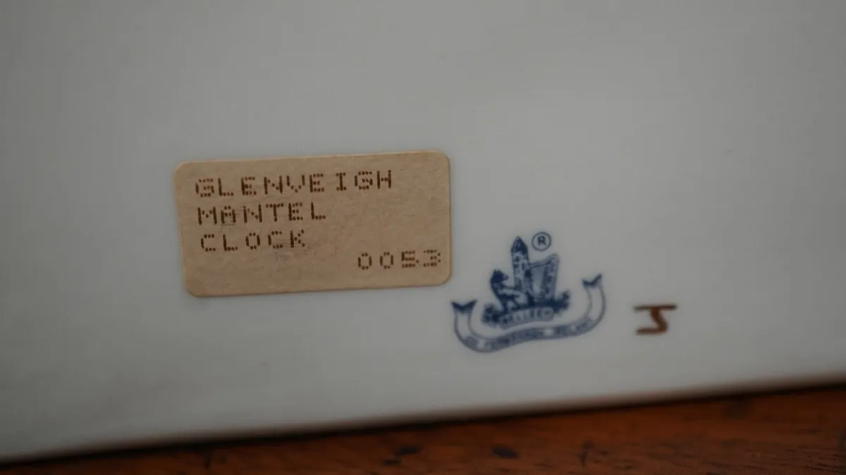 Belleek “Slenveigh” Shamrock Mantel Clock - Image 3
