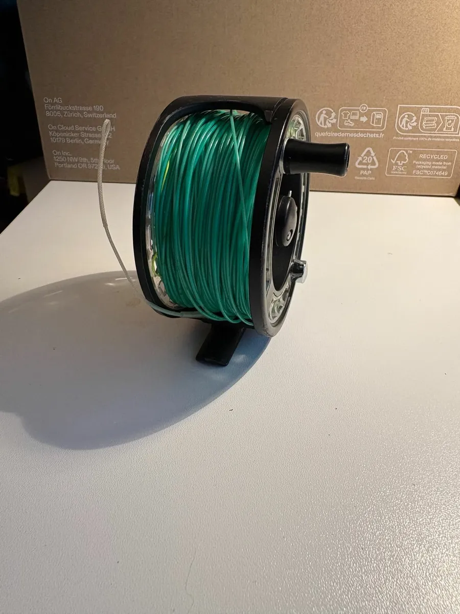 Fly fishing reel - Image 3