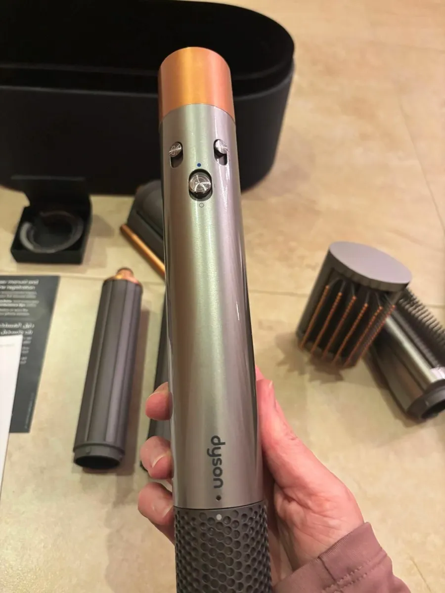 Dyson Air Wrap - Image 2