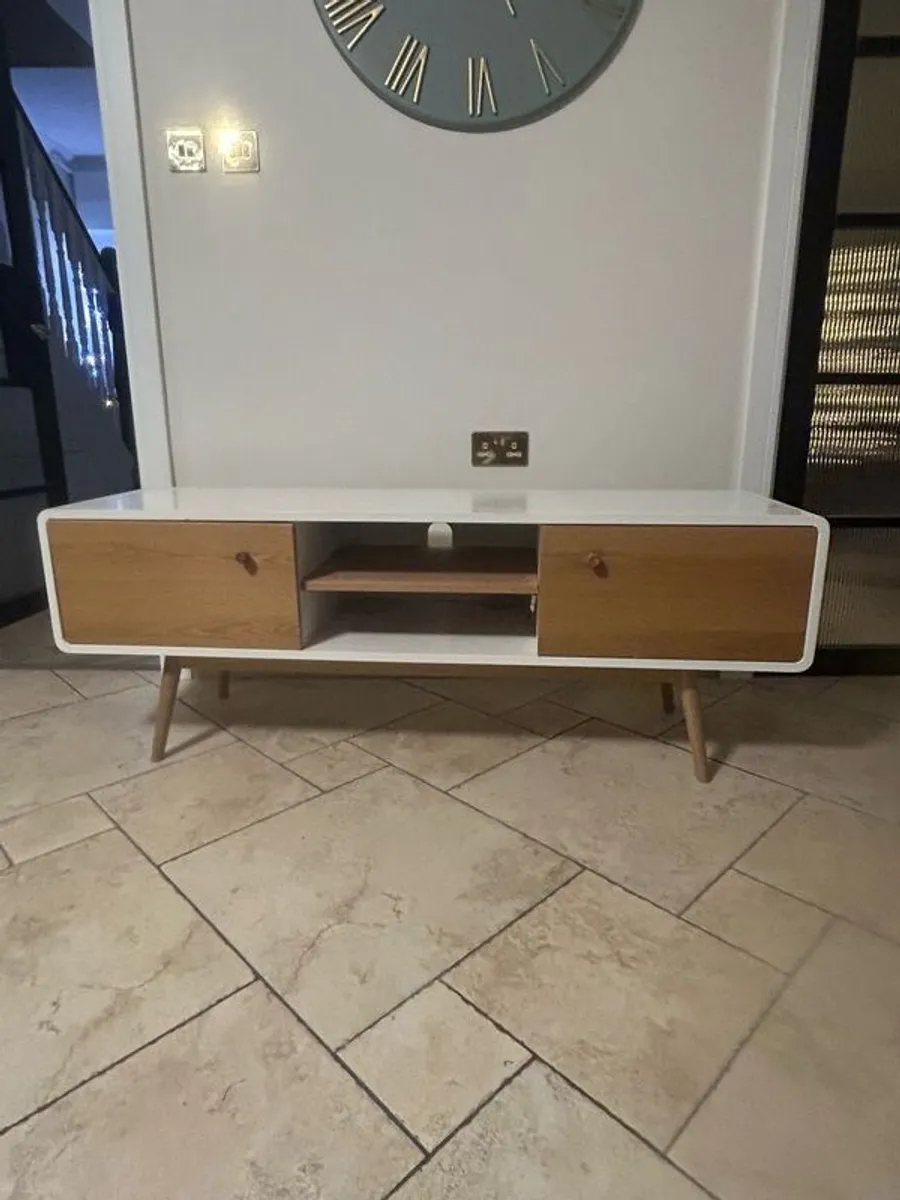 Ottawa Low TV Unit - Image 1