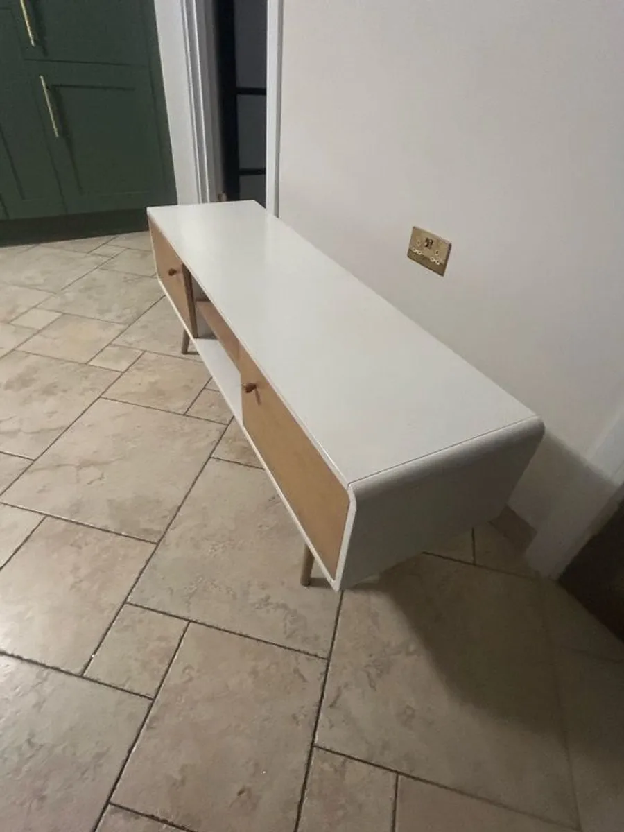 Ottawa Low TV Unit - Image 4