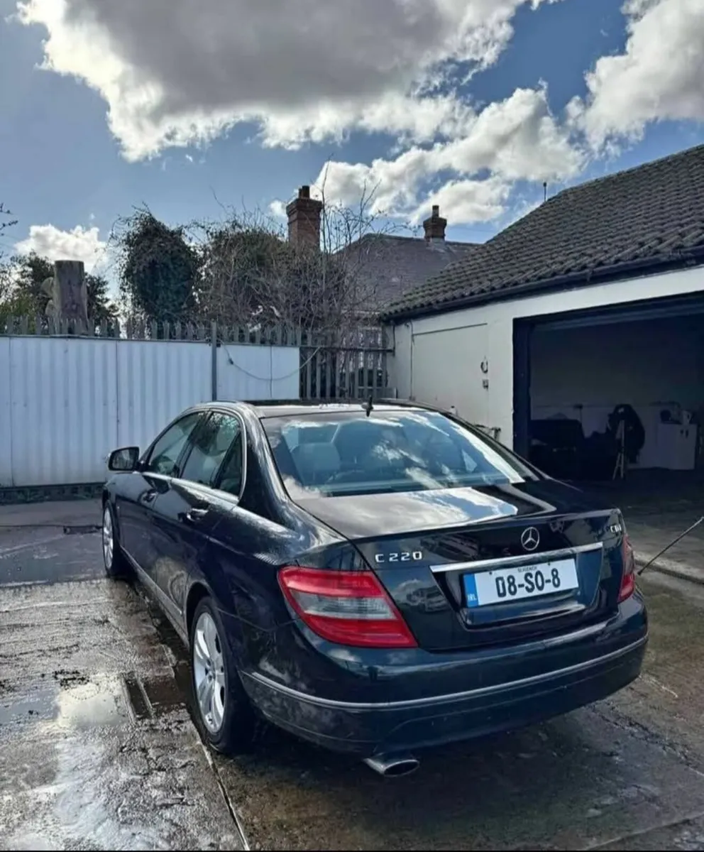 Mercedes-Benz C-Class 2008 - Image 2