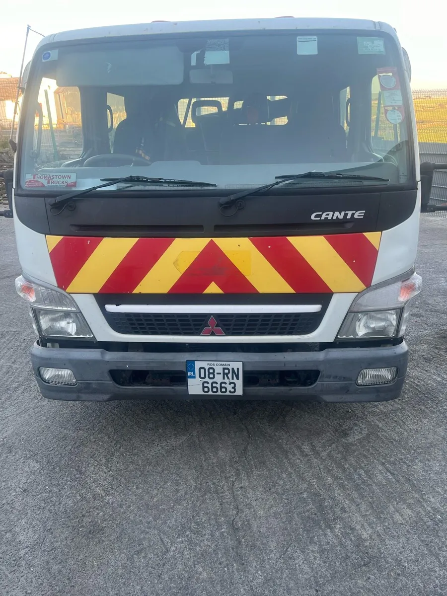 Mitsuibishi Canter - Image 2