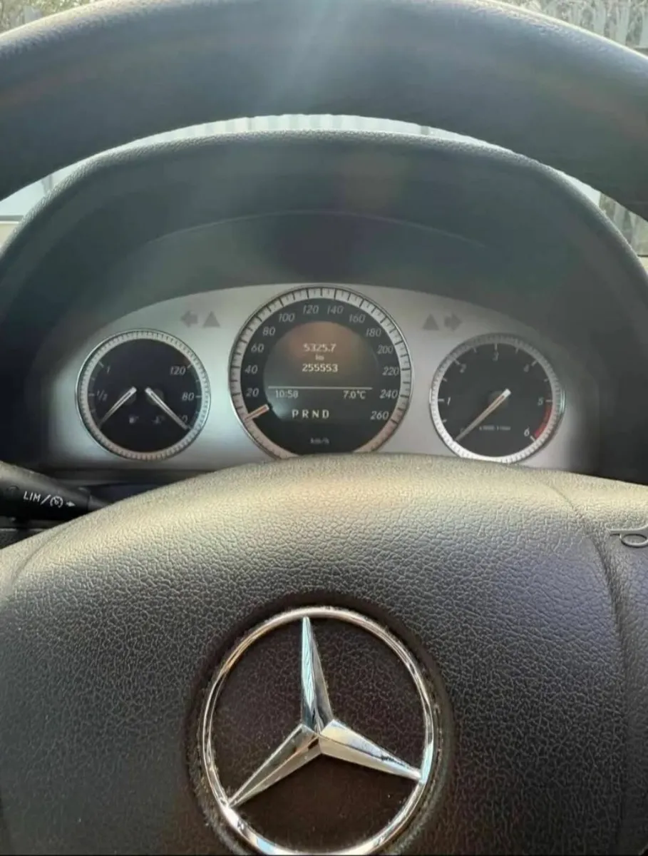 Mercedes-Benz C-Class 2008 - Image 3