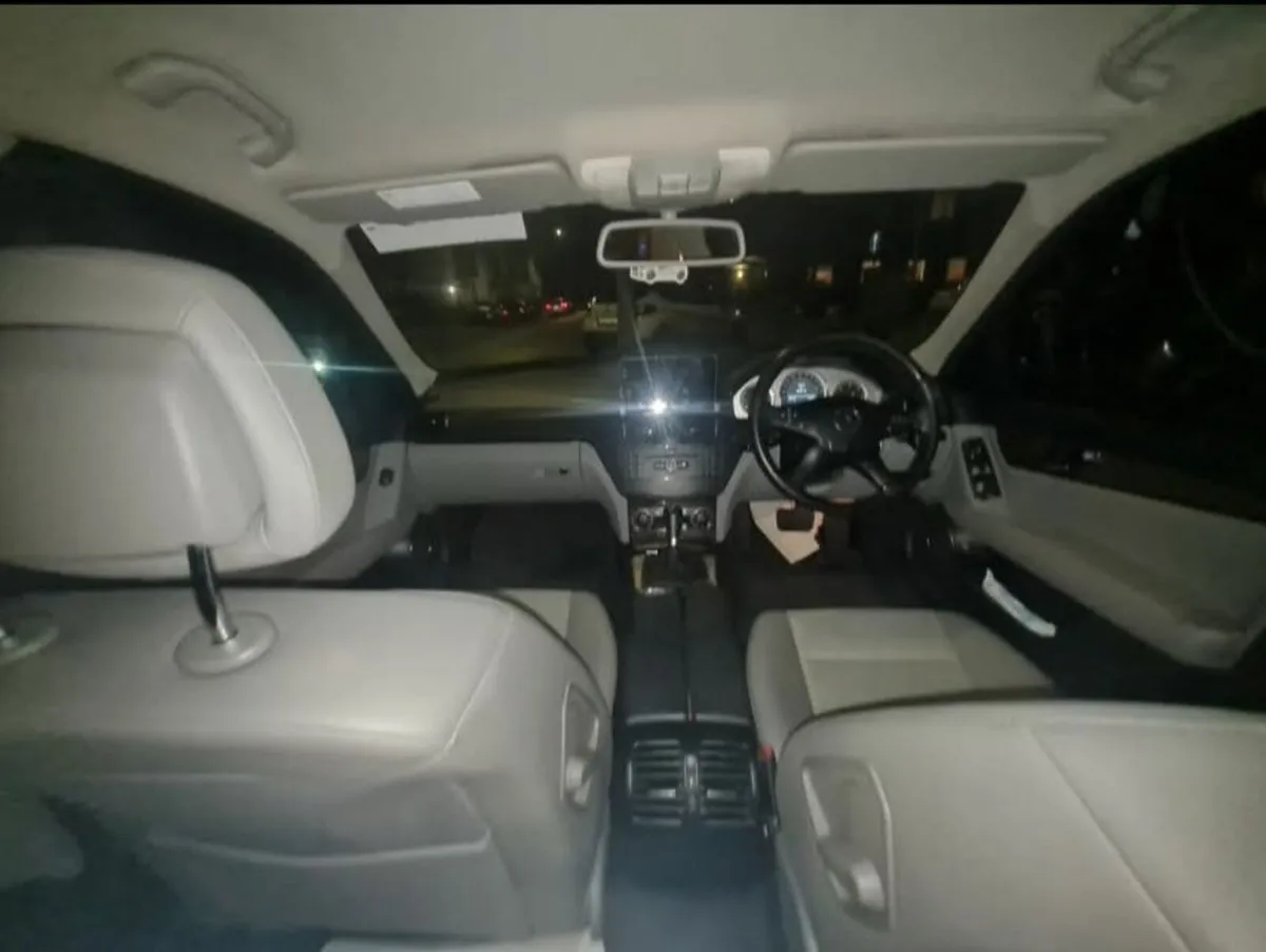 Mercedes-Benz C-Class 2008 - Image 4