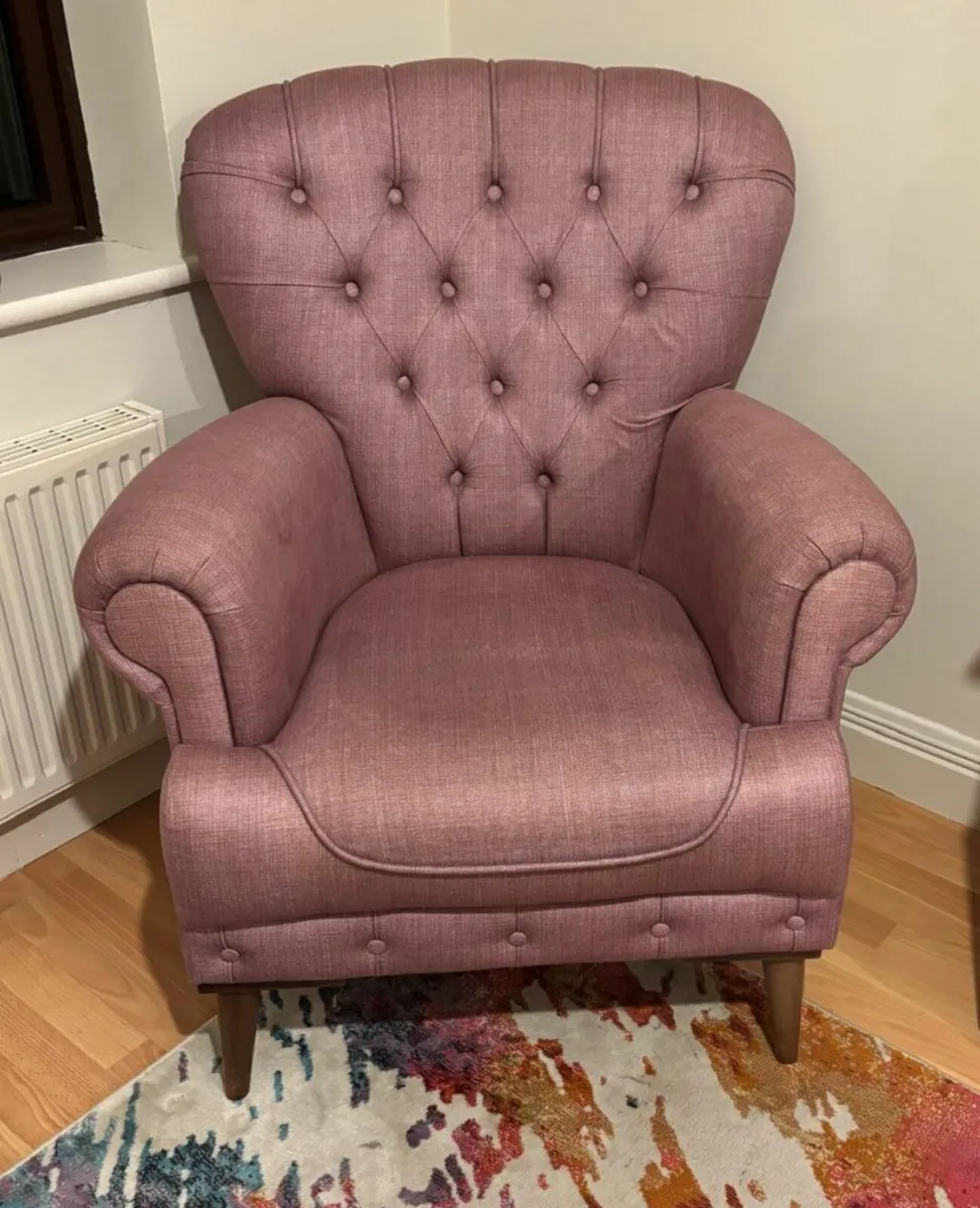 Armchair - Image 1