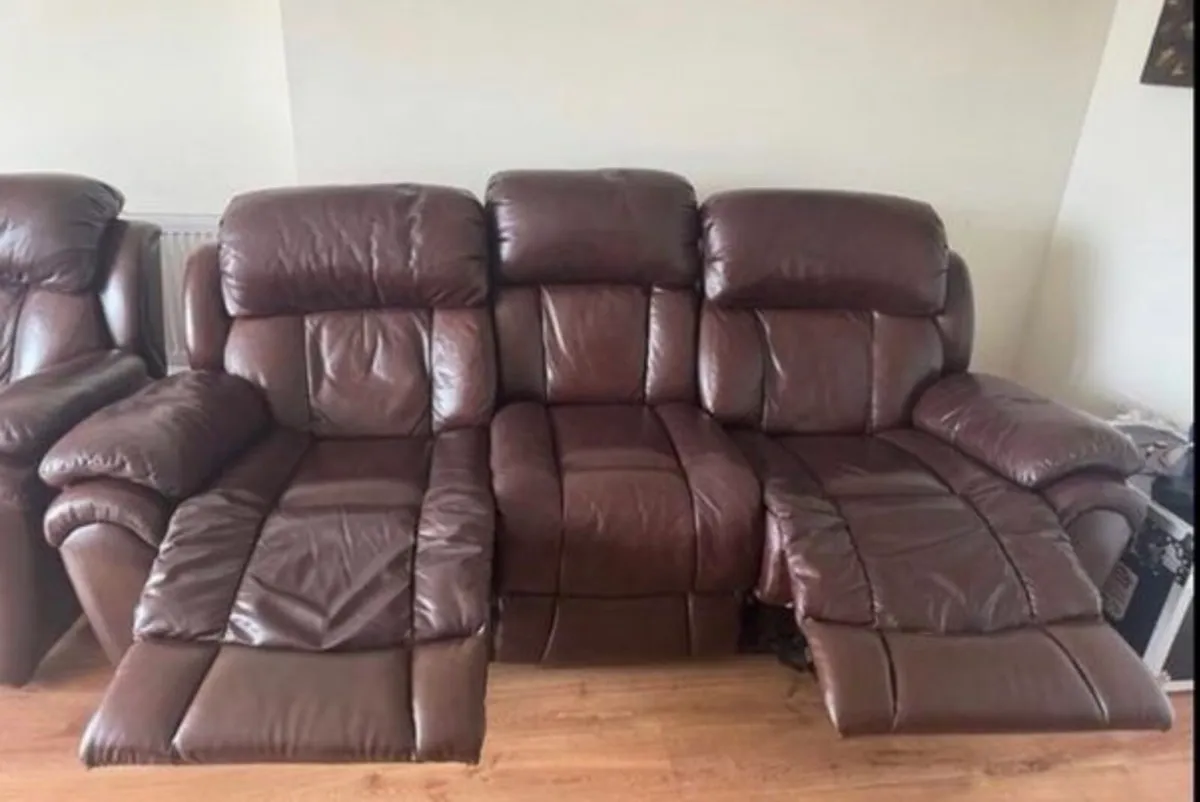 3-1-1 leather recliner sofa - Image 4