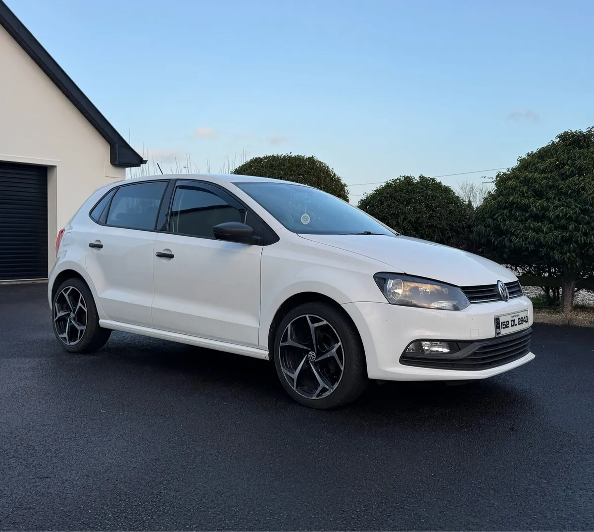 152 Volkswagen polo 1.0L petrol - Image 1