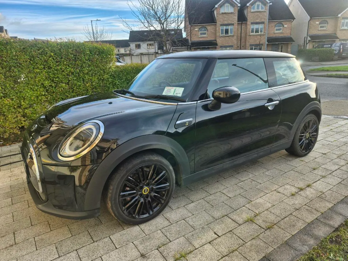 2023 Electric MINI COOPER S LEVEL 2 Black - Image 4