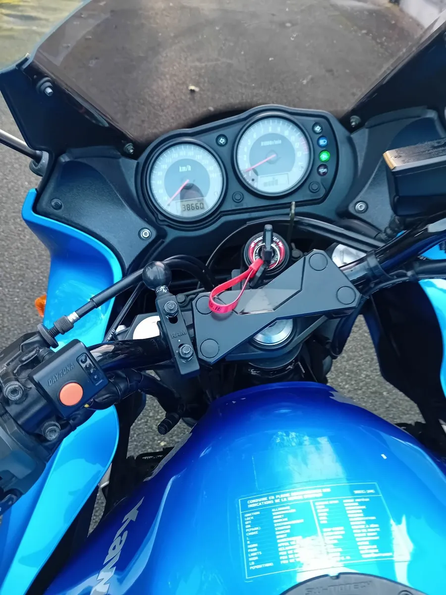 Kawasaki Z750s - Image 2