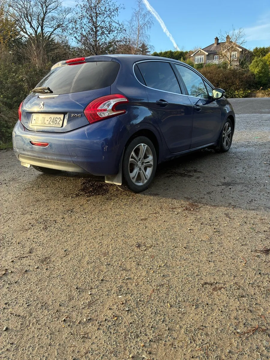 Peugeot 208 - Image 3
