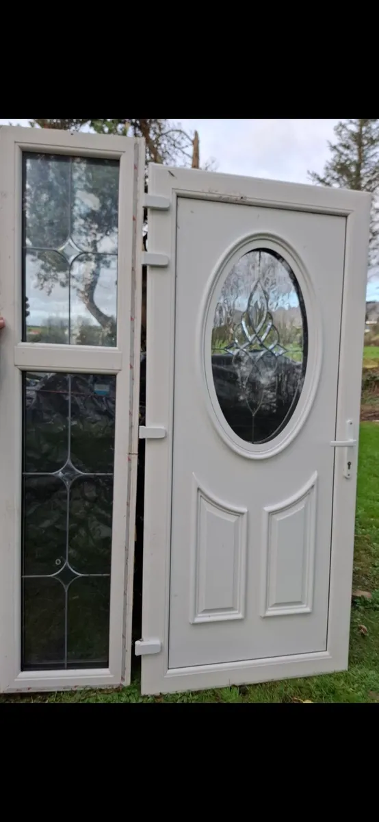 PVC front door / Frame / triple glazed side window - Image 1
