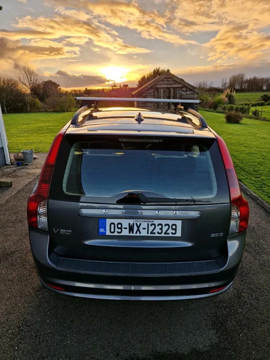 Volvo V50 R-Design - Image 4