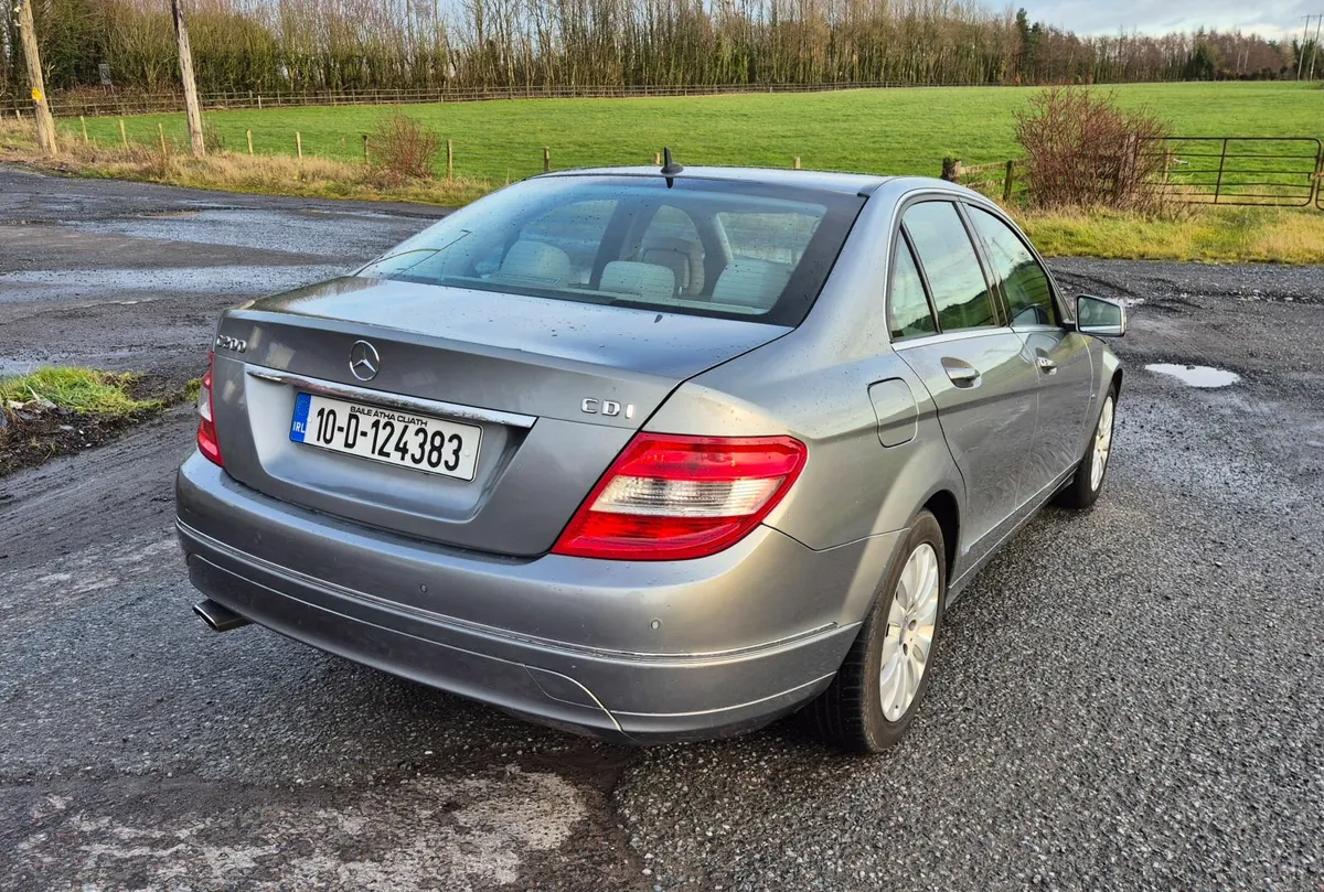 Mercedes-Benz C-Class 2010 Nct: 08/26 - Image 3