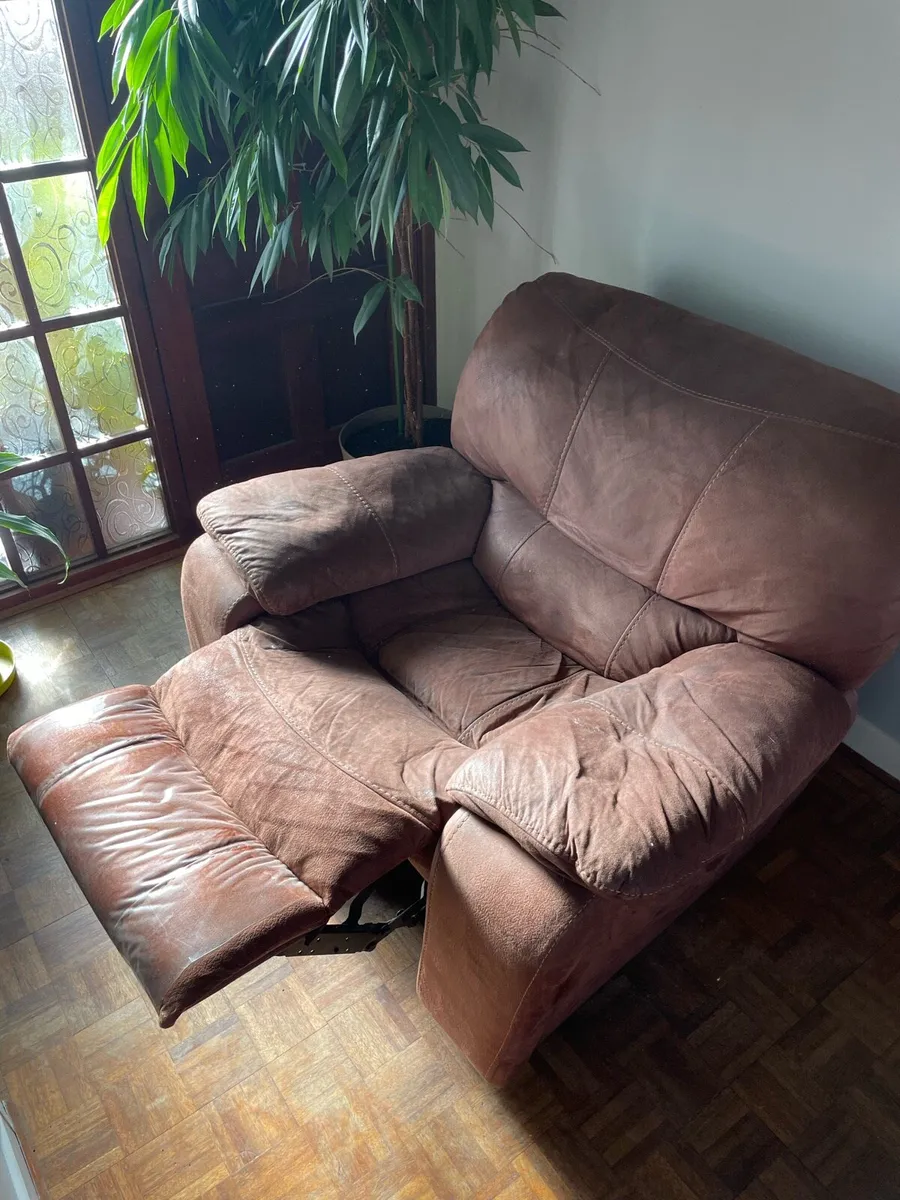 Armchair - Image 1