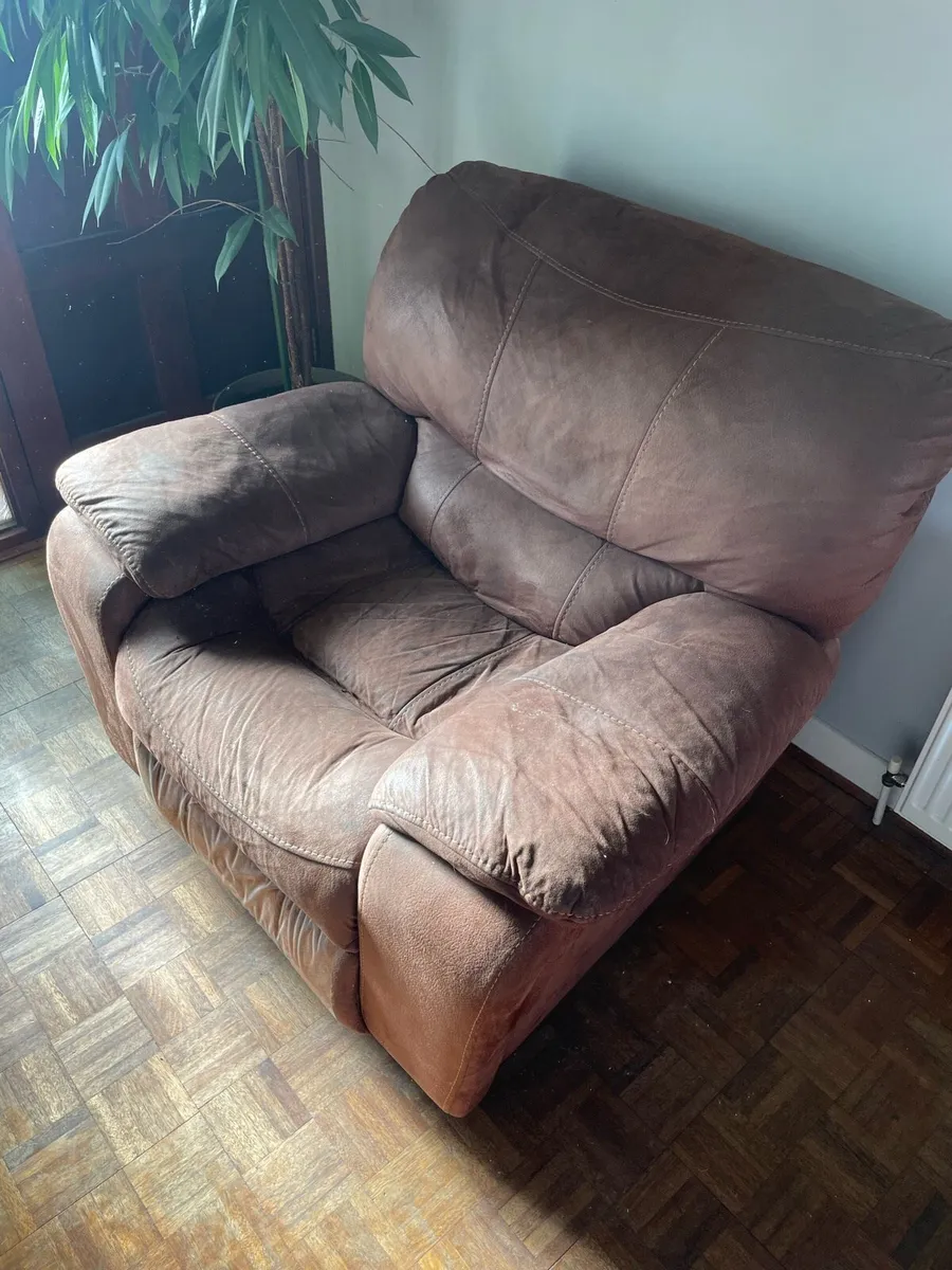 Armchair - Image 2