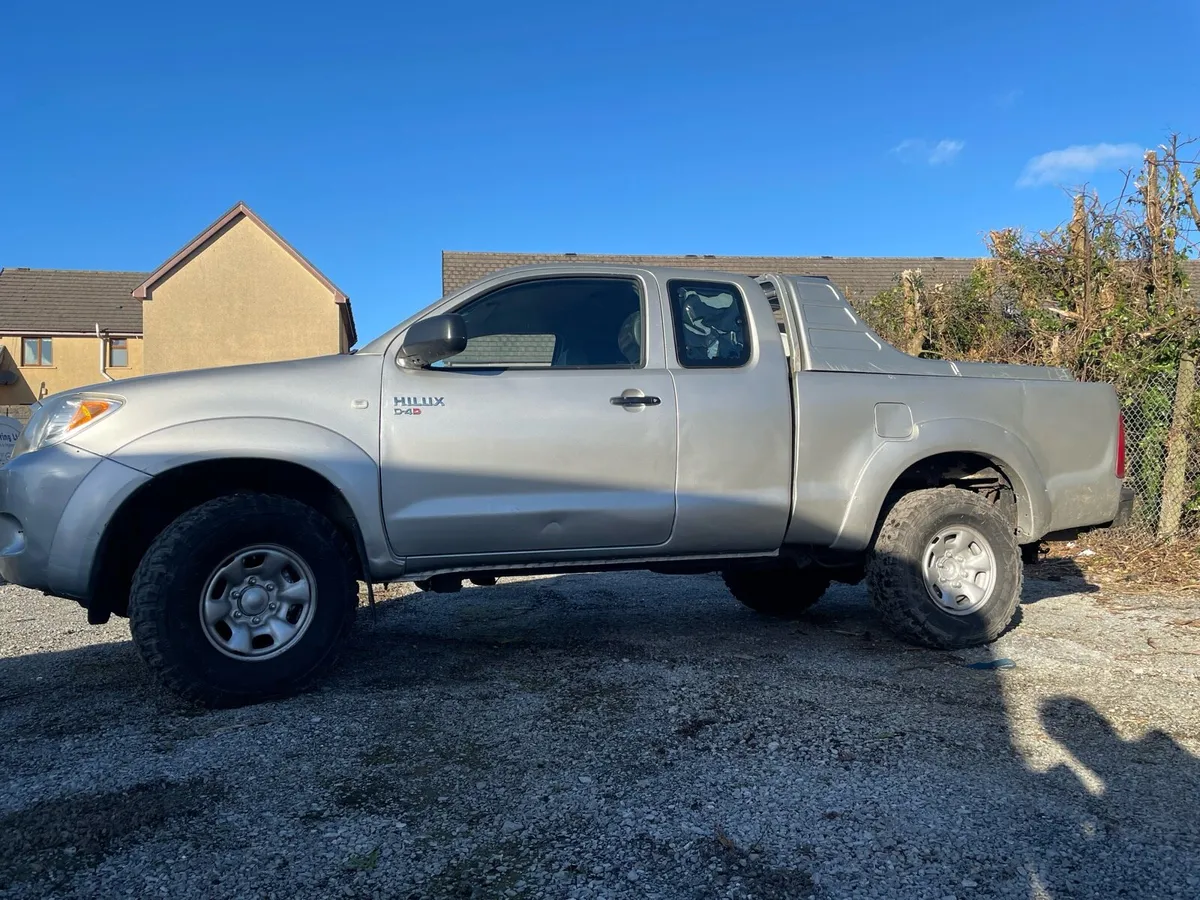 Toyota Hilux D4D - Image 4