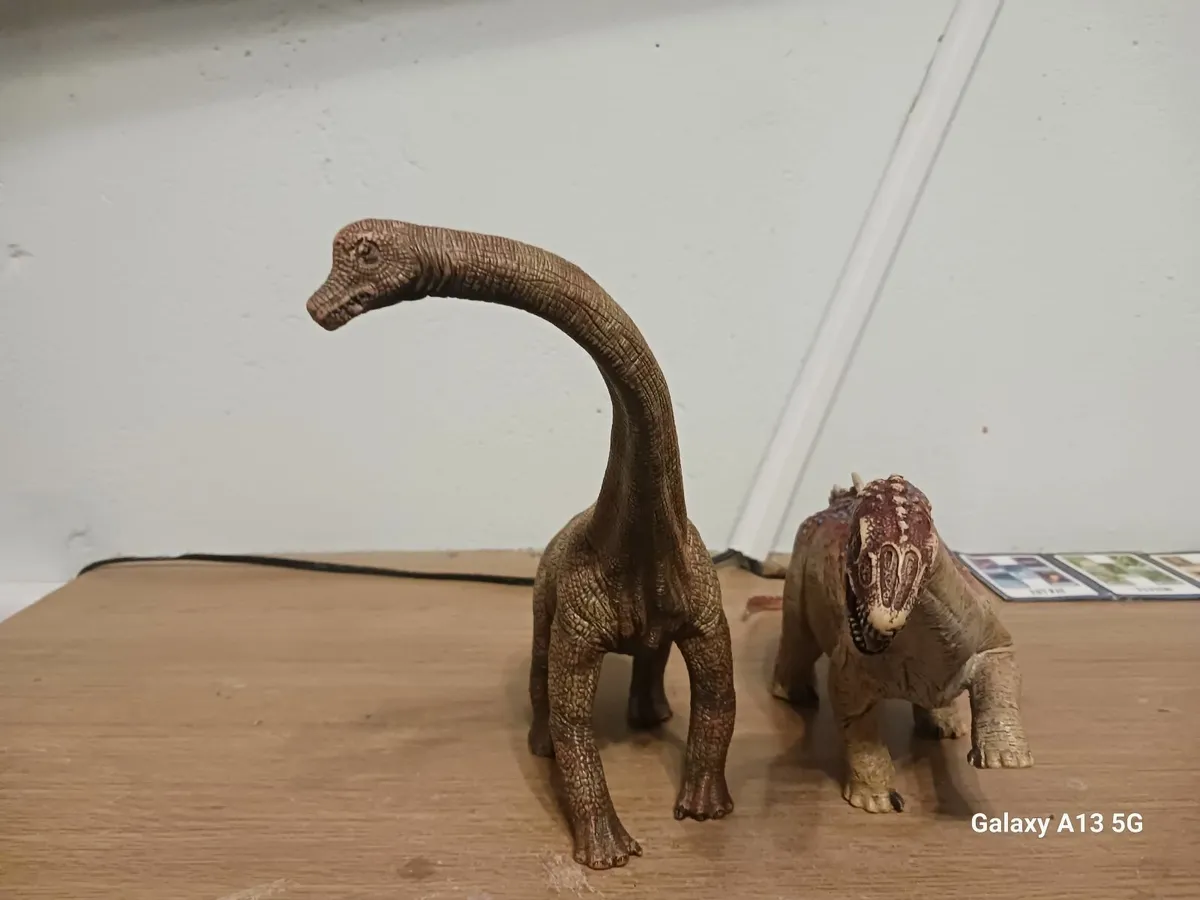 Toy dinasaur - Image 1