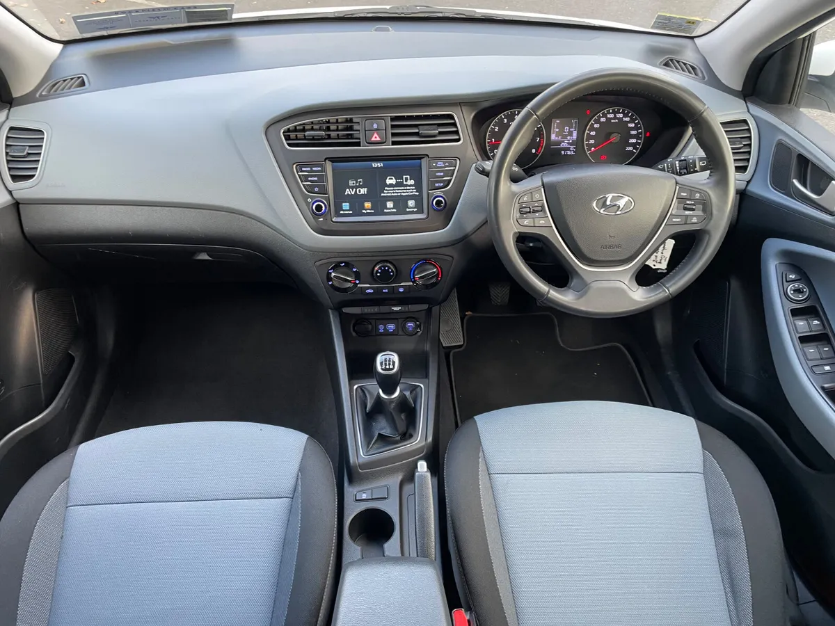 ACTIVE DELUXE PLUS - APPLE PLAY - REVERSE CAMERA - - Image 4