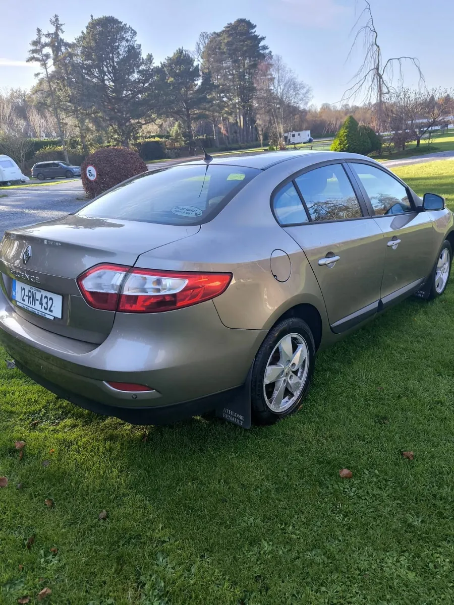 Renault Fluence 2012 - Image 3