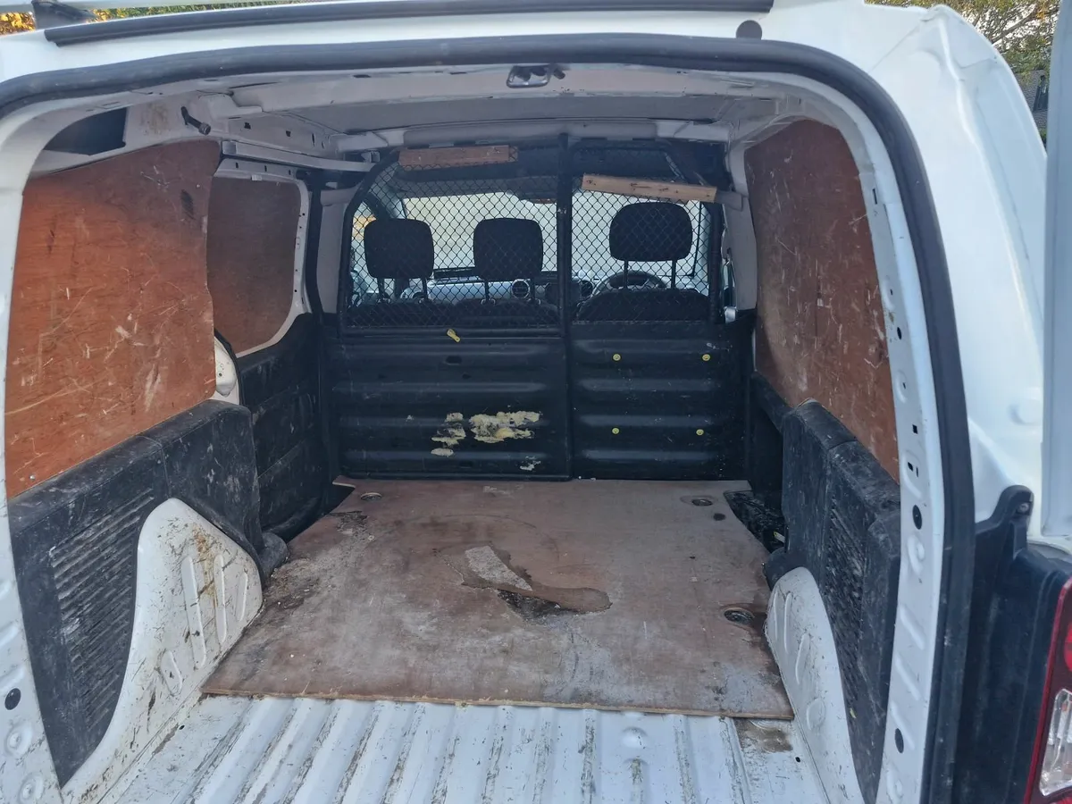 Peugeot Partner 2017 - Image 2