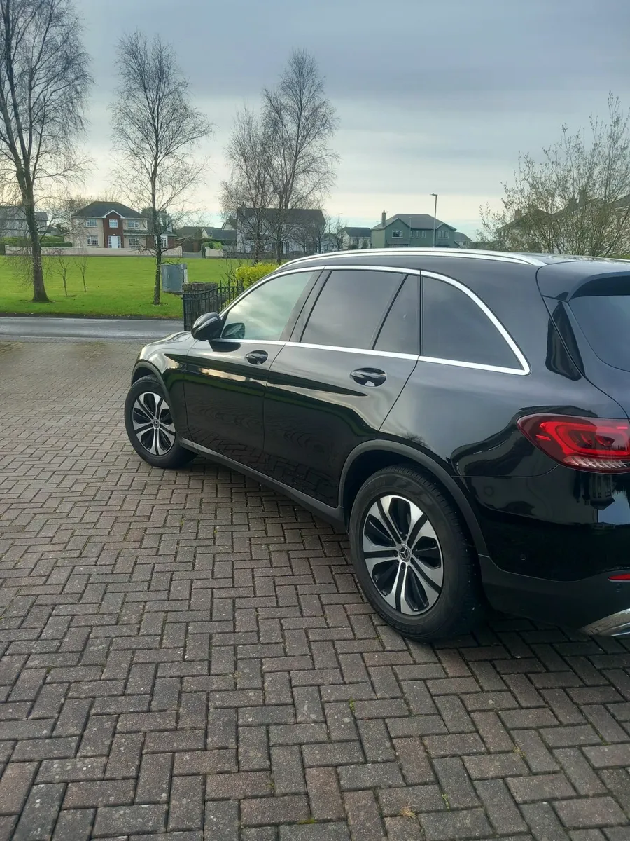 Mercedes-Benz GLC 2021 - Image 4