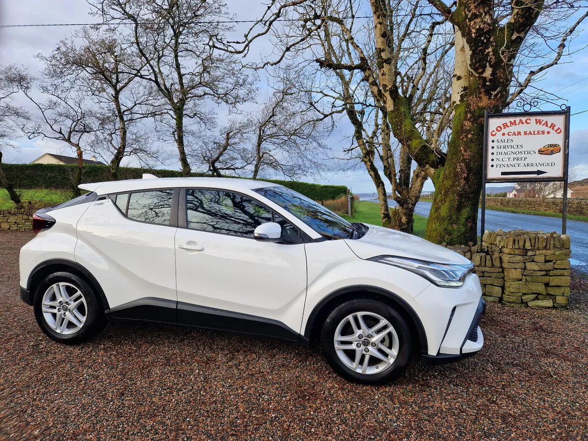 Toyota C-HR 2023 - Image 1
