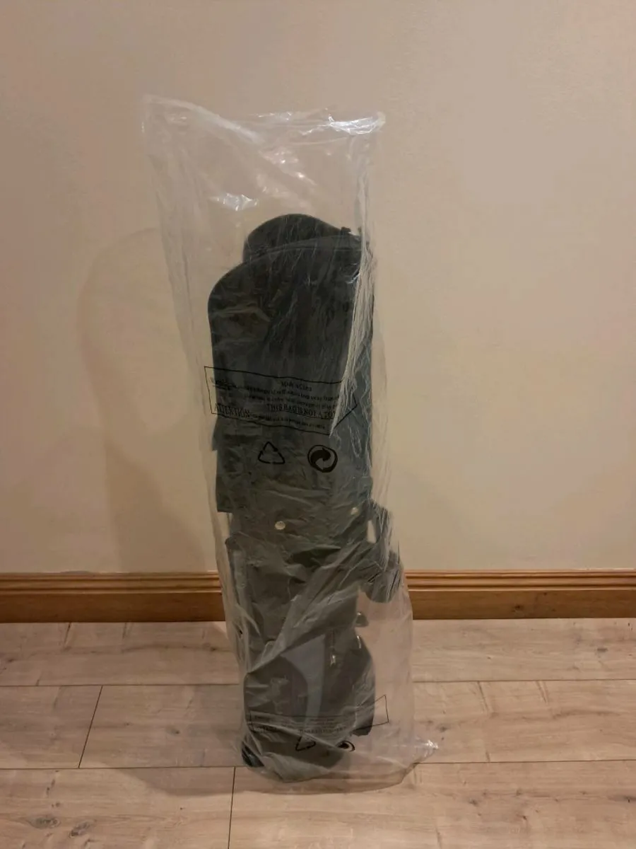 Brand new kids Christmas set 🎄🎁 - Image 2