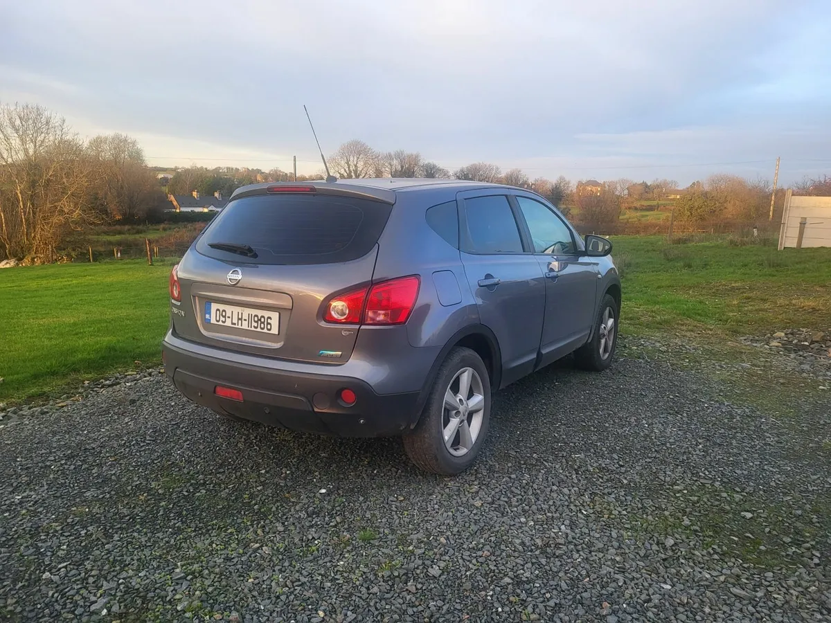 Nissan Qashqai 2009 - Image 1