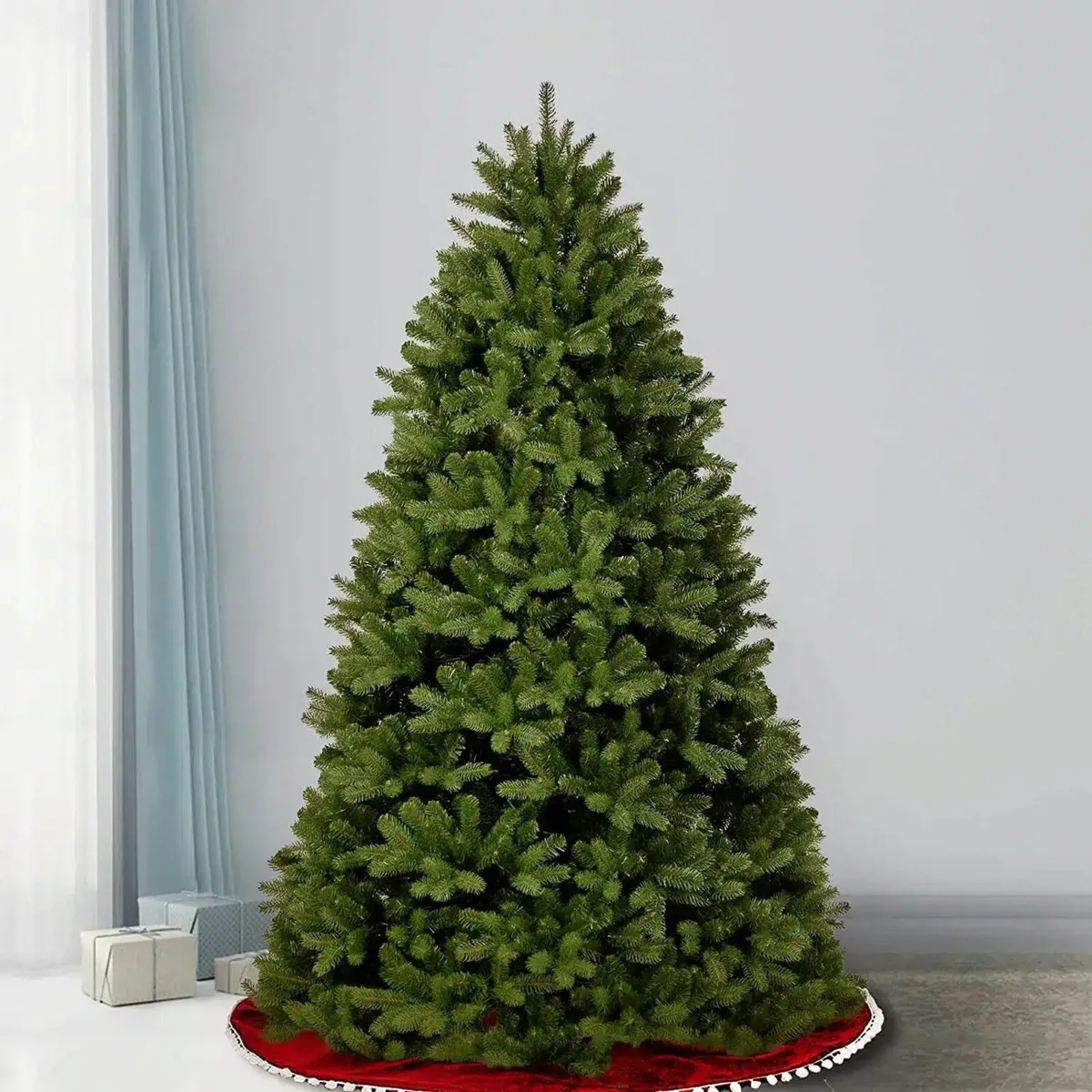 7.5ft Feel Real Newberry Christmas Tree - Image 4