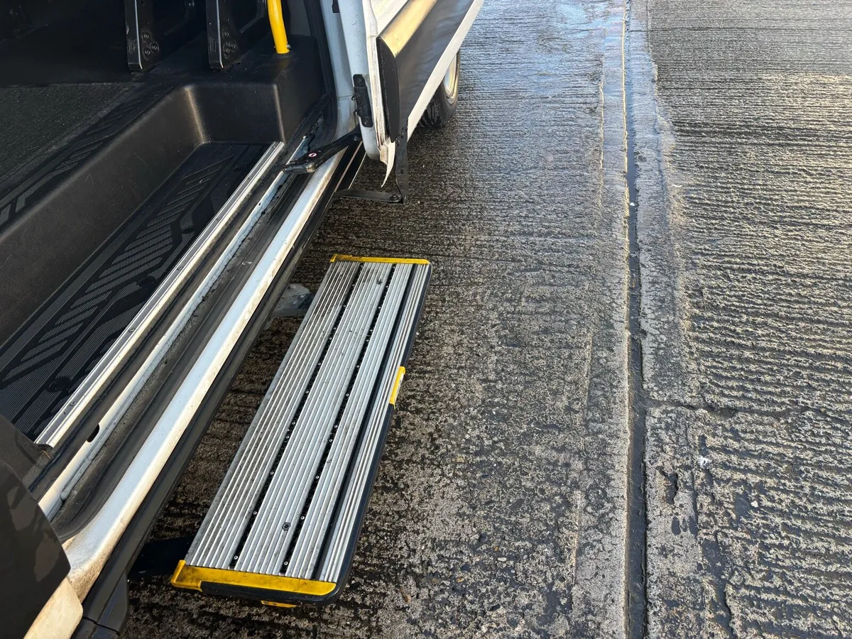 231 transit low KLM’s upgraded step - Image 3