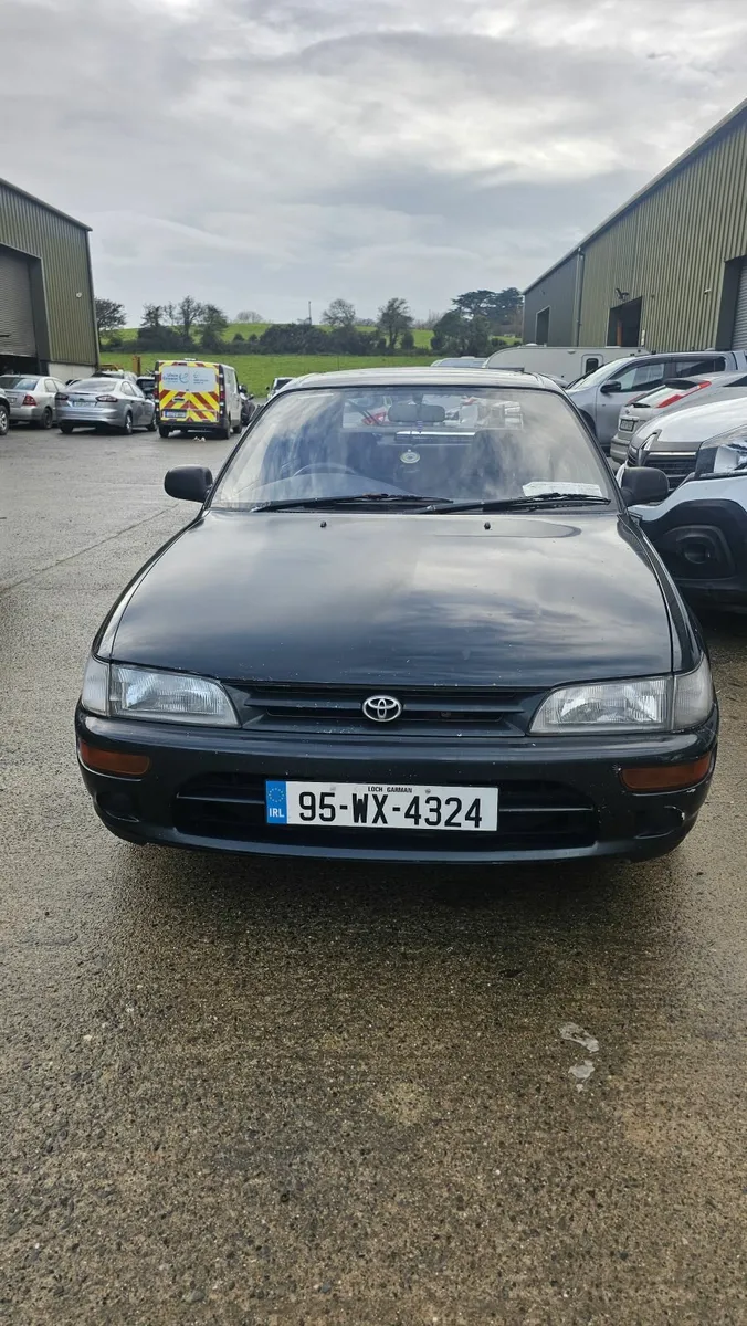 Toyota Corolla 1995 - Image 1