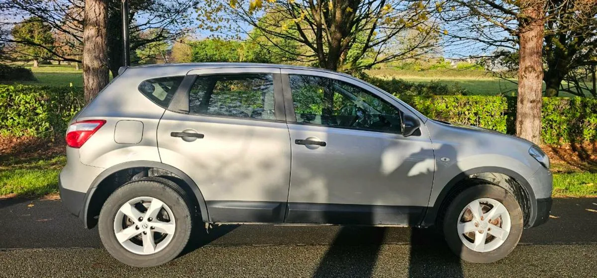 131 Nissan Qashqai Automatic 1.6 NCT 06/26 - Image 2