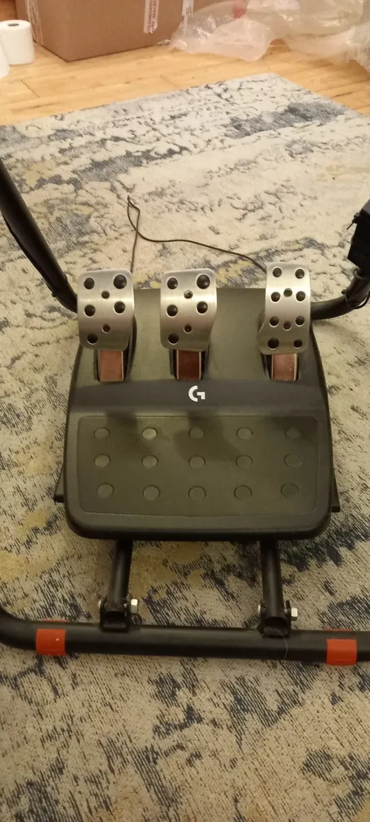 Logitech Racing Wheel + Pedals + Shifter + Stand – - Image 4