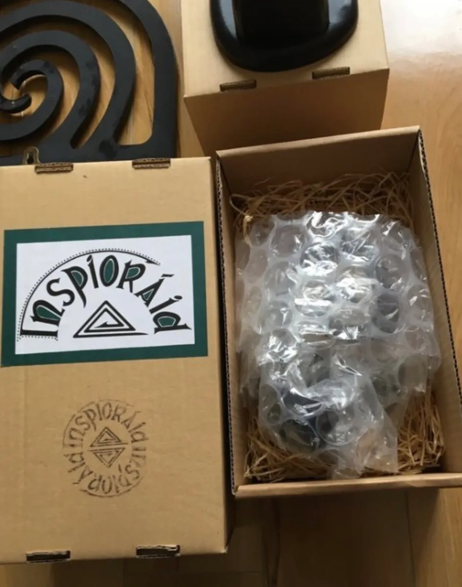 Mirror & 2 Matching Sconces - Image 3