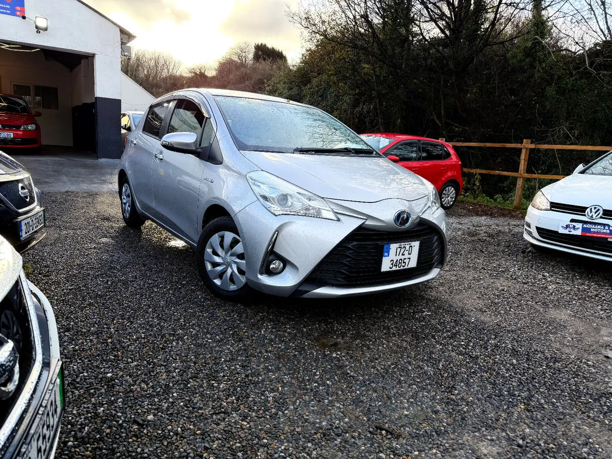 Toyota Vitz 2017 Hybrid - Image 2