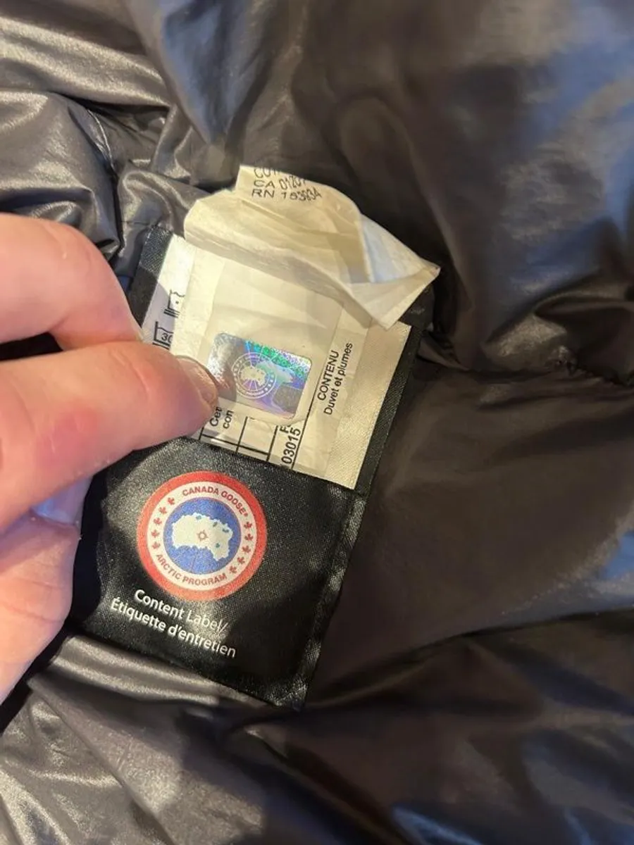 Canada Goose Armstrong Parka - Image 3