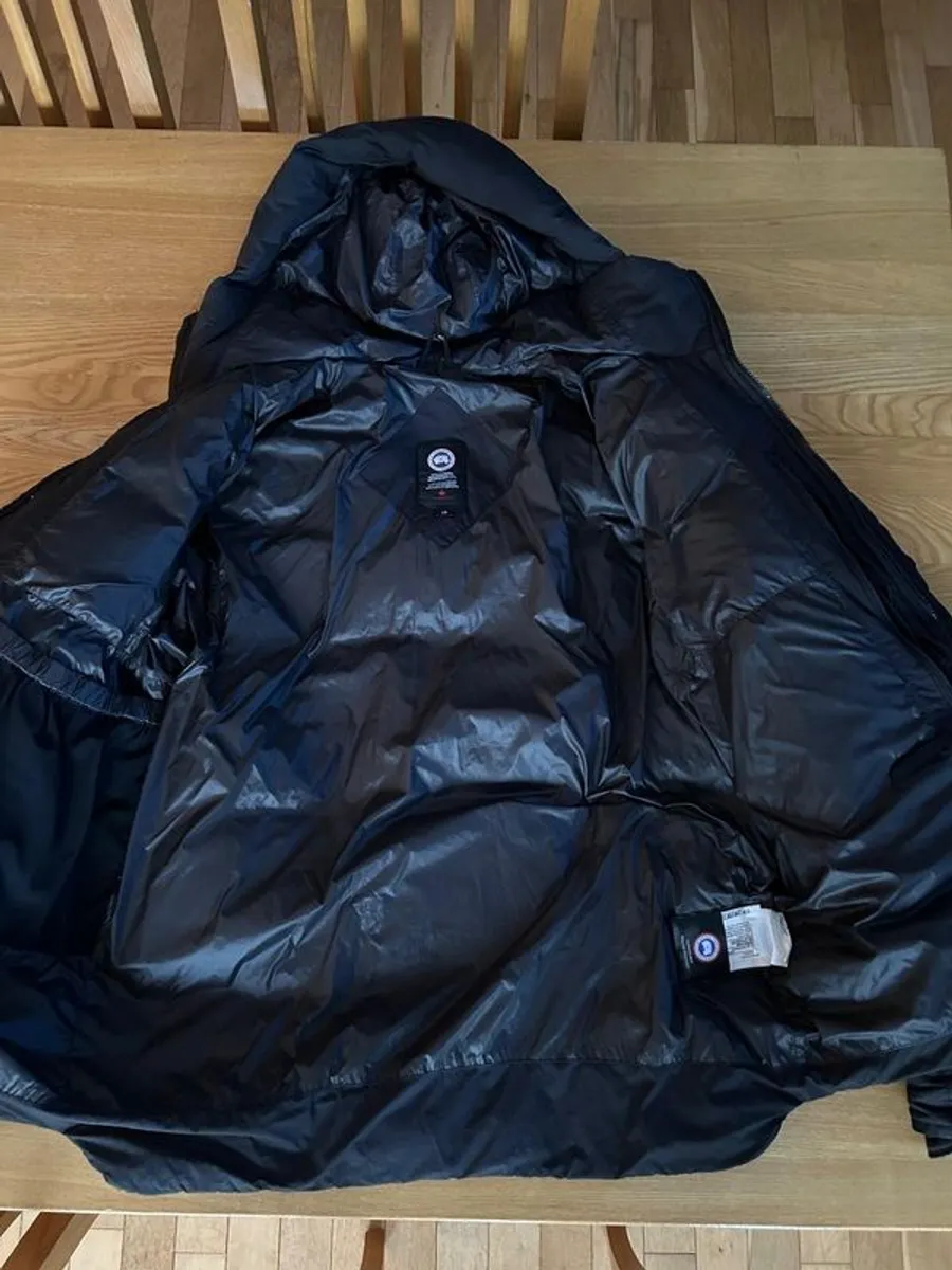 Canada Goose Armstrong Parka - Image 4
