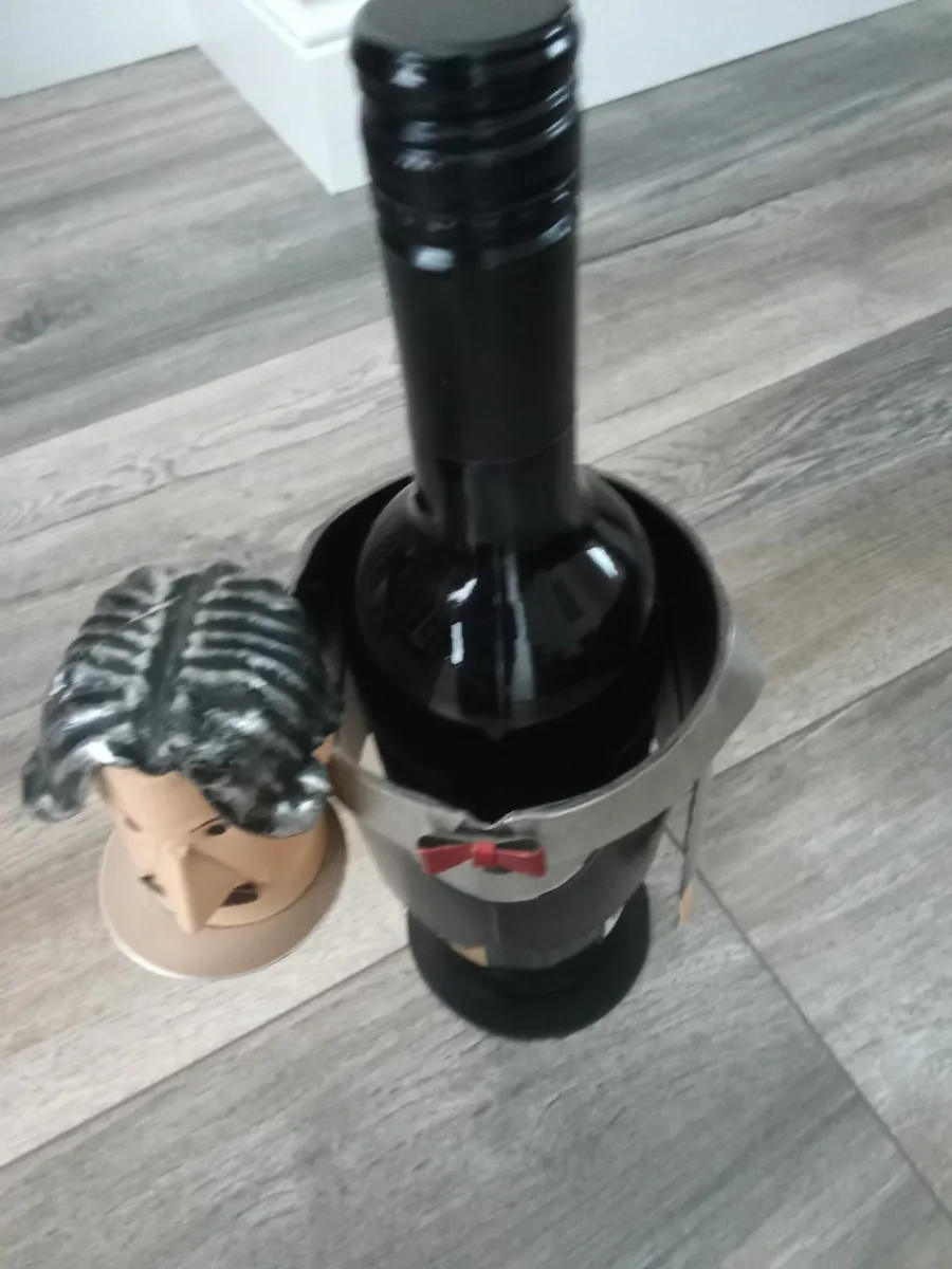 Novelty Wine Bottle Holder. - Image 3