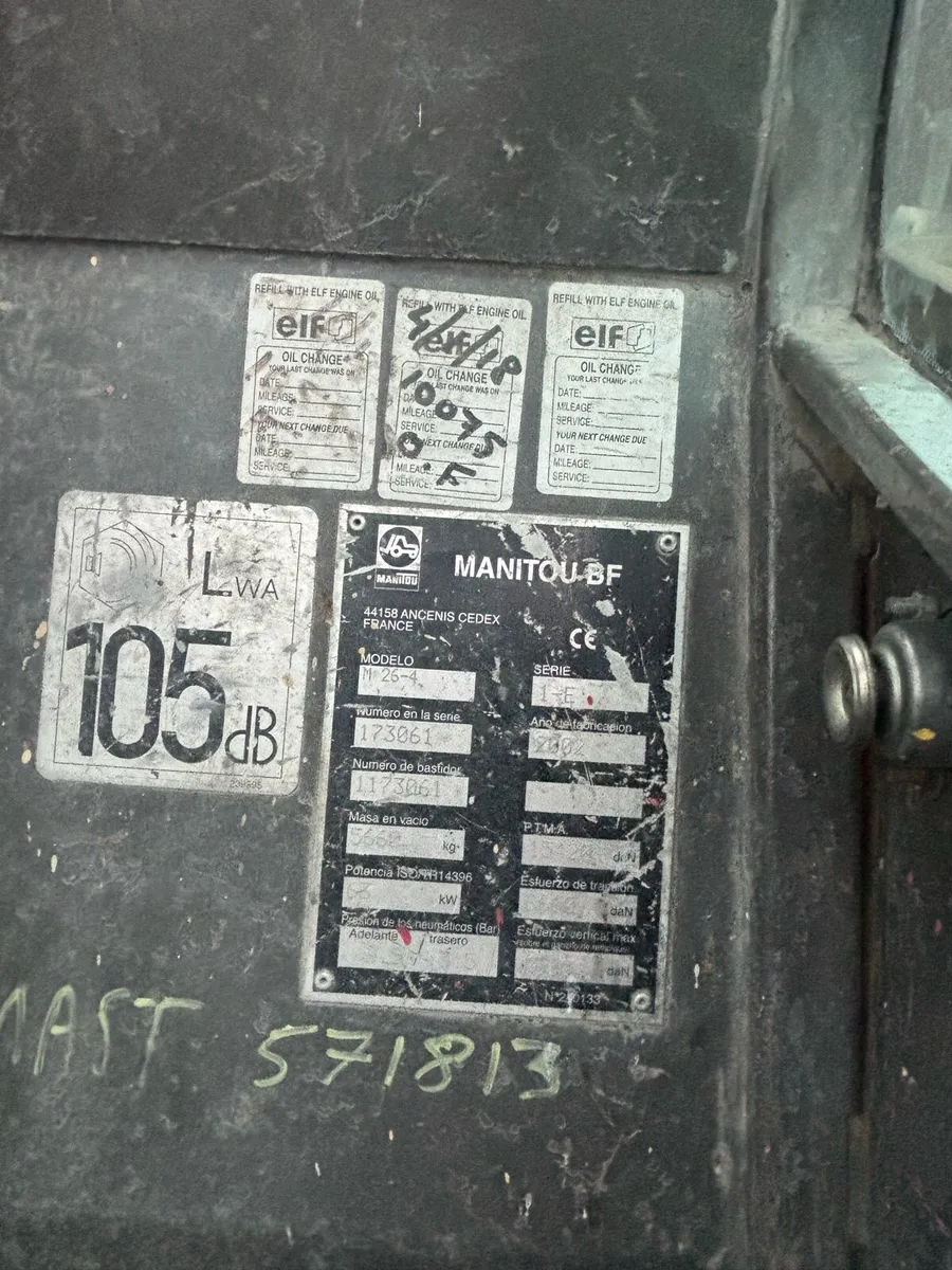 Manitou fork lift - Image 3