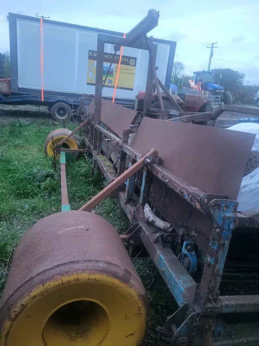 K&H Collector - Image 1