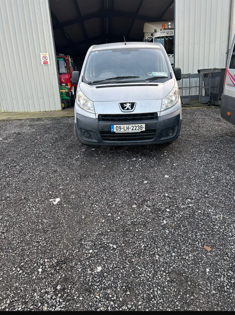 Peugeot Expert Wheelchair accessible - Image 4