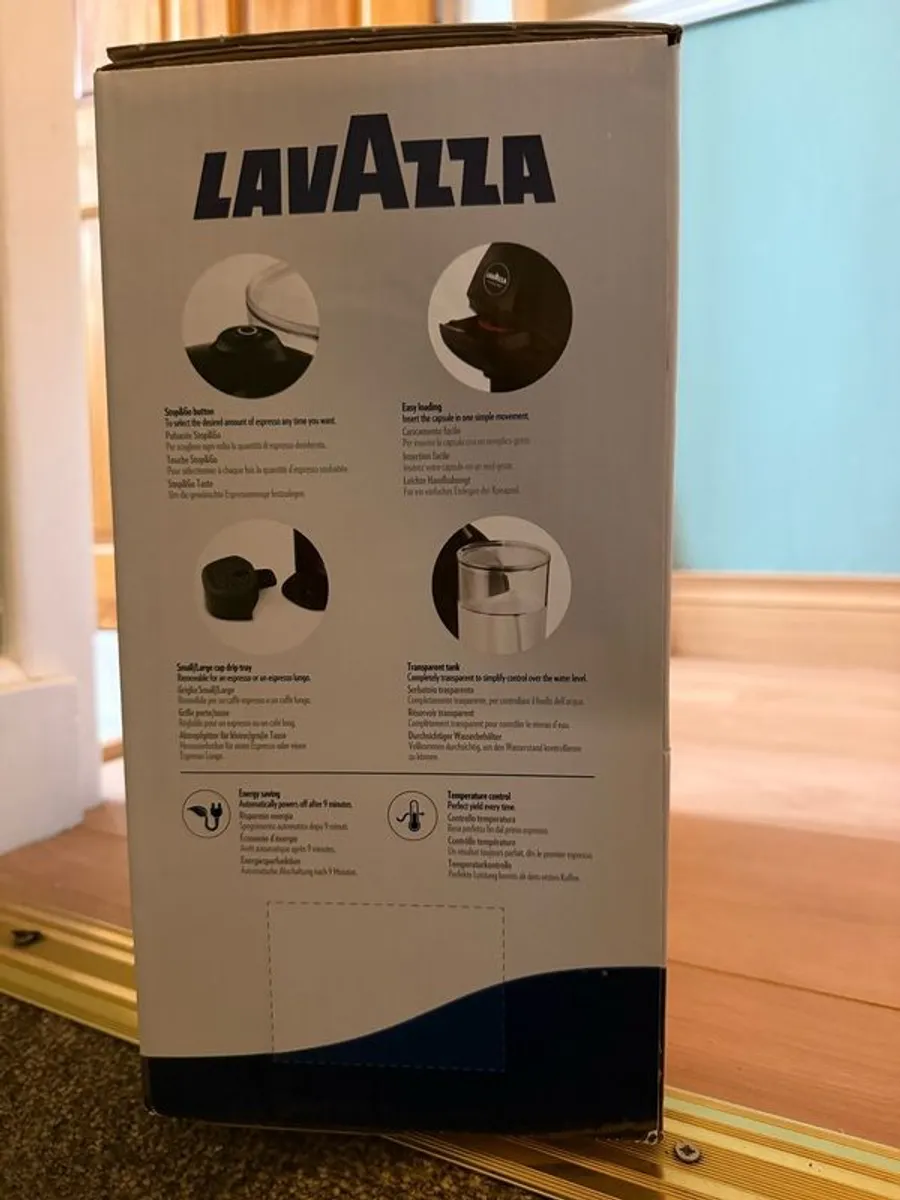 Lavazza Tiny Eco Coffee Machine - Red - Image 3