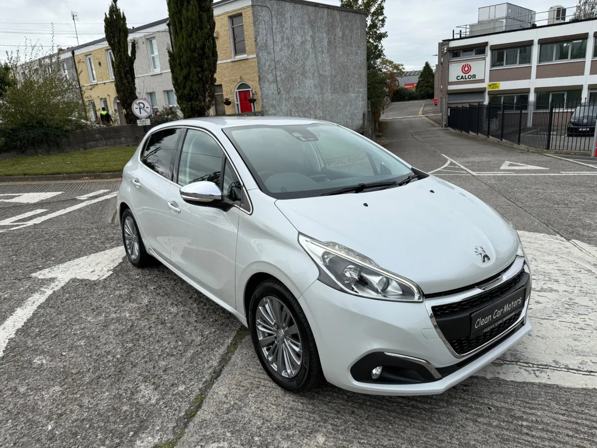 Peugeot 208 2016 1.2 Petrol Auto - Image 1